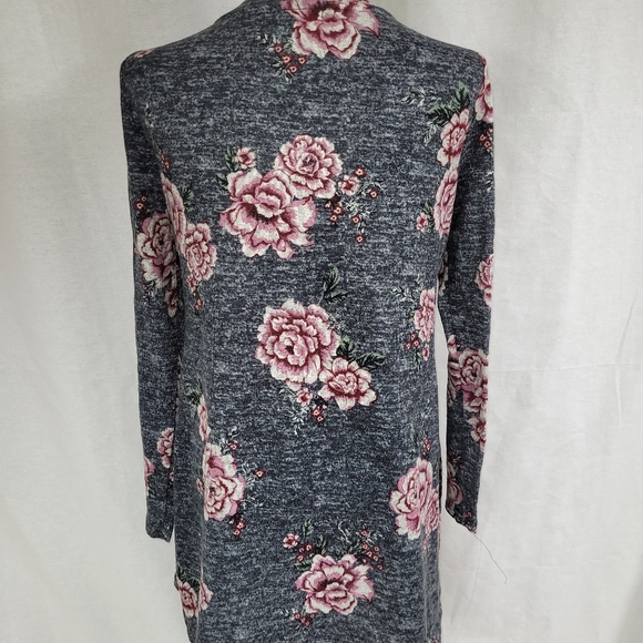 XL (large) about a girl shirt. - Picture 3 of 5